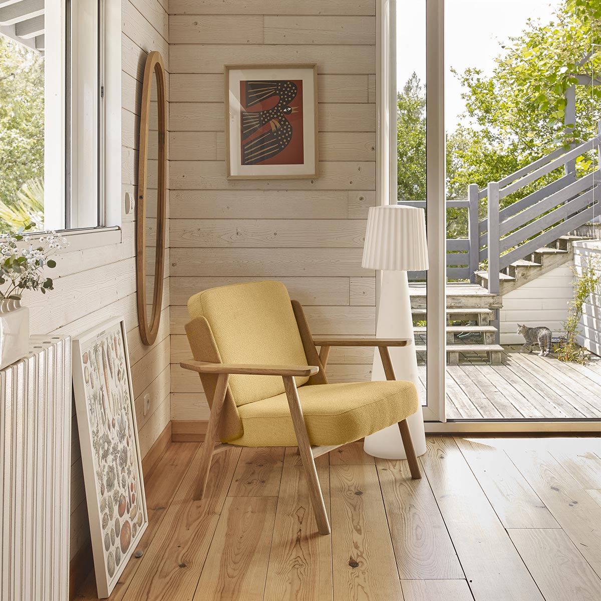 Fauteuil lounge en bois massif et tissu