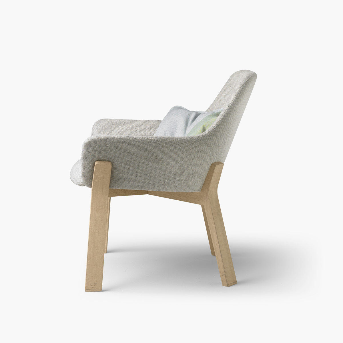 Fauteuil lounge en bois massif avec coussins